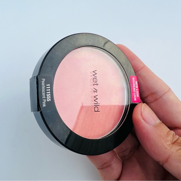 Wet N Wild Pearlescent Pink #1111555 Coloricon Makeup Blush Pressed Powder - Picture 5 of 6